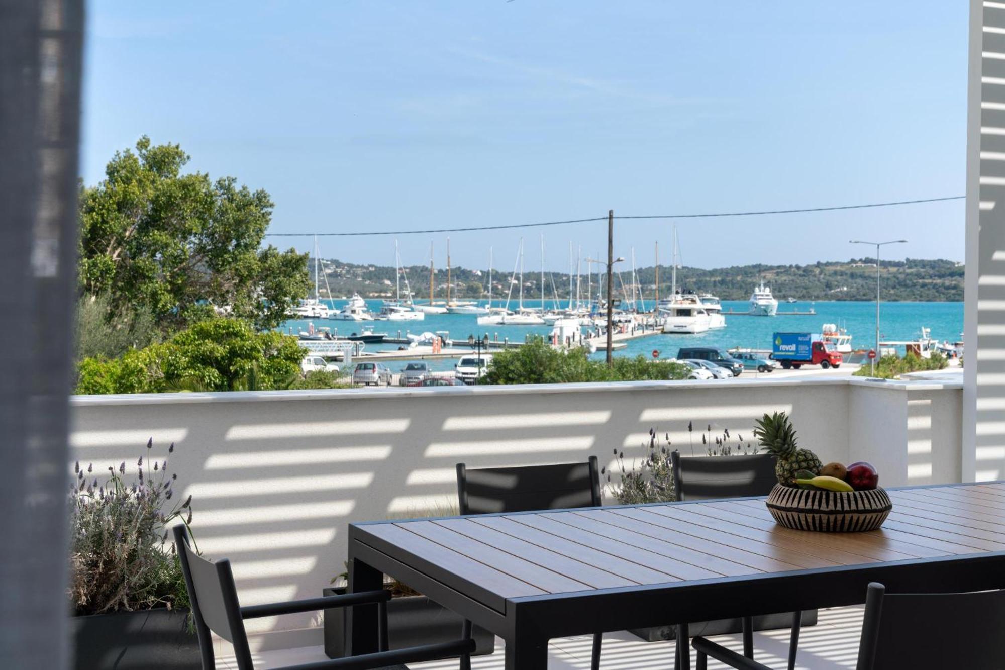 Marina Suite Porto Heli Exterior foto